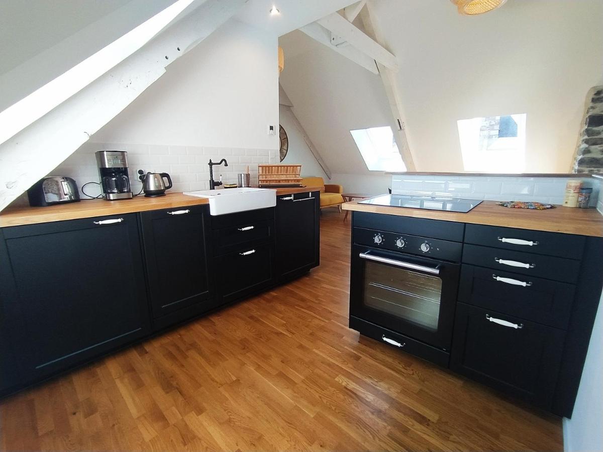 Le Nid - Fougeres Centre Historique Apartman Kültér fotó
